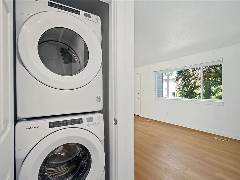 Juniper West — Photo 6