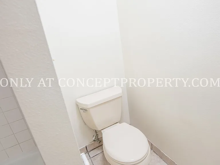 Ponderosa — Photo 28