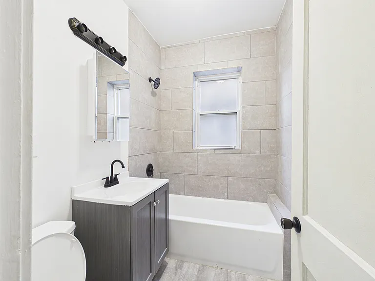 7631 S Cornell Ave #1 — Photo 4