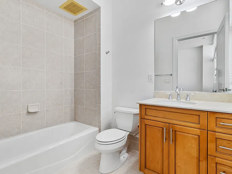 331 Cleveland St #315 — Photo 16