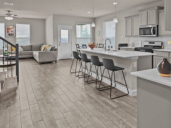 4th image of 200 Tanager Dr