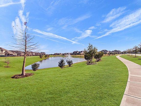 3rd image of 5339 Royal Sunset Ct