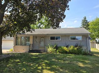 4145 S 67th St, Greenfield, WI 53220