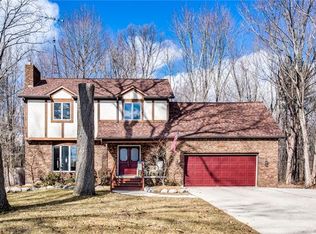 4338 Old Forge Dr, Fort Gratiot, MI 48059