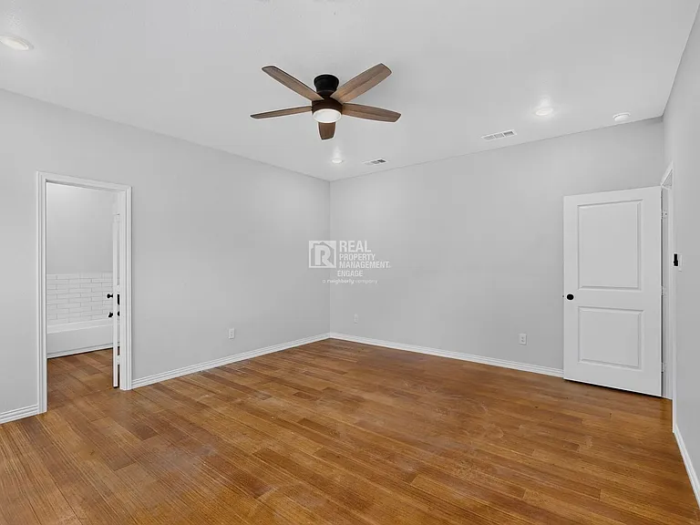 2000 Skylark Dr — Photo 16