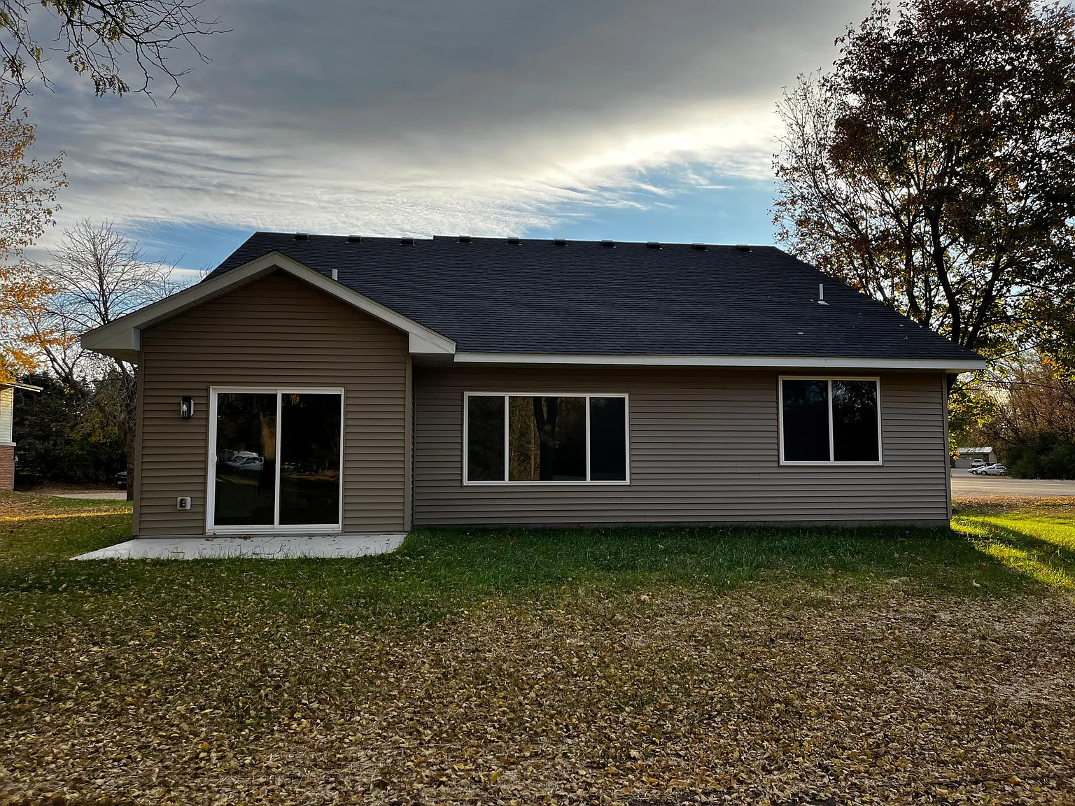 3 bed, 1700 sqft, $2,900 — Photo 2