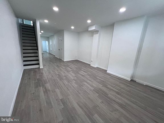 2nd image of 1026 Potter St