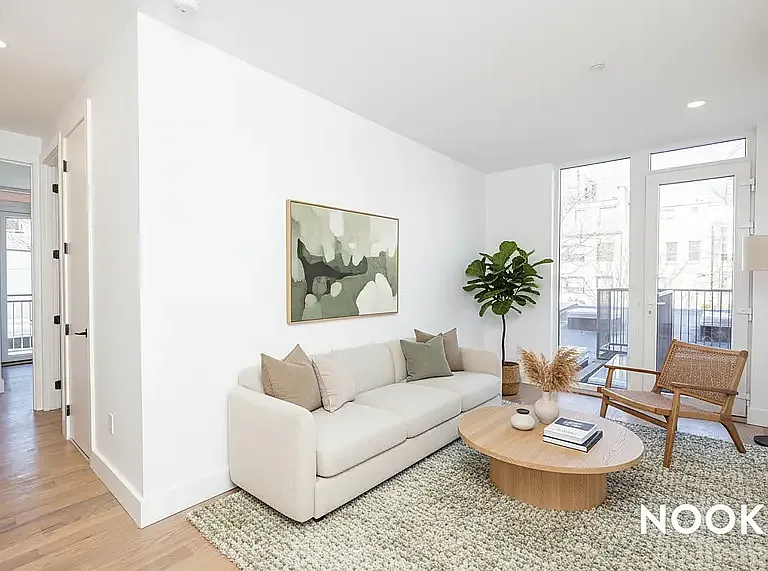228 N 7th St #207 — Photo 1