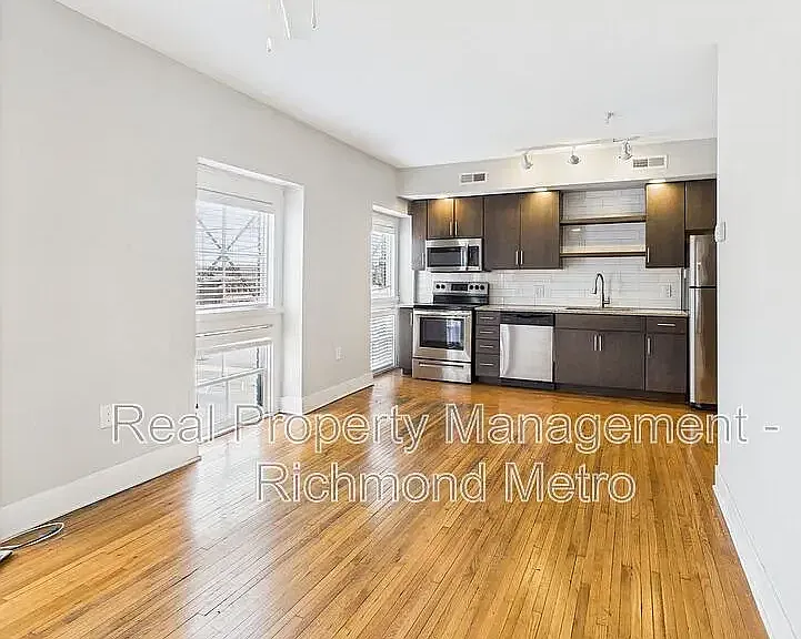 20 E Broad St — Photo 9