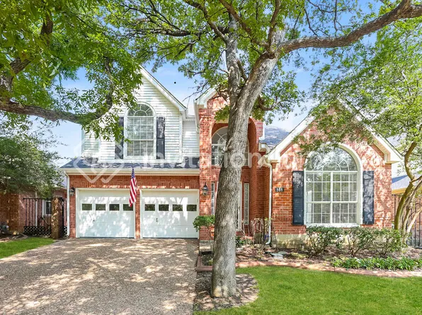 808 Olde Towne Dr, Irving, TX 75061