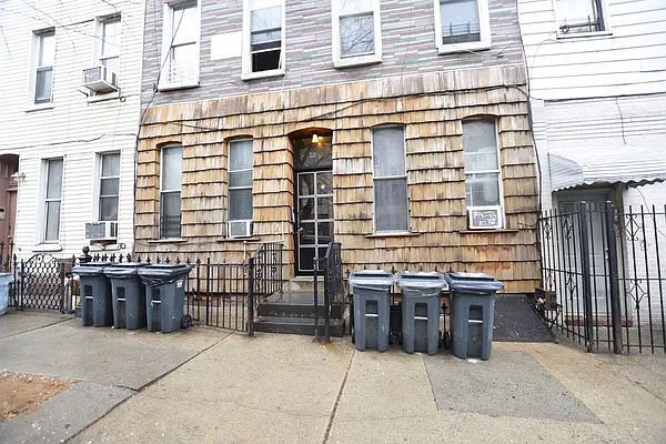 Sold by Your Vanity Realty | media 2
