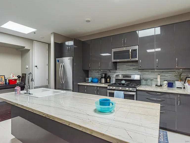 4741 Point Loma Ave #201 — Photo 3