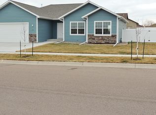 1316 Dixie Ln, Great Falls, MT 59404