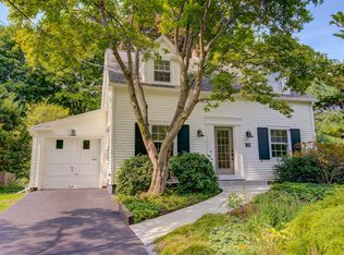 13 Hawthorne Ave, Delmar, NY 12054