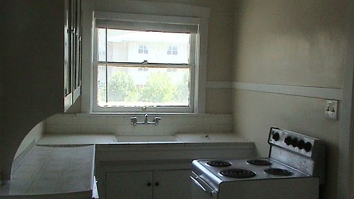 3rd image of 435 E 100 S APT 9