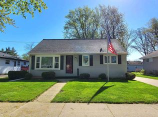 906 S Walden Ave, Appleton, WI 54915