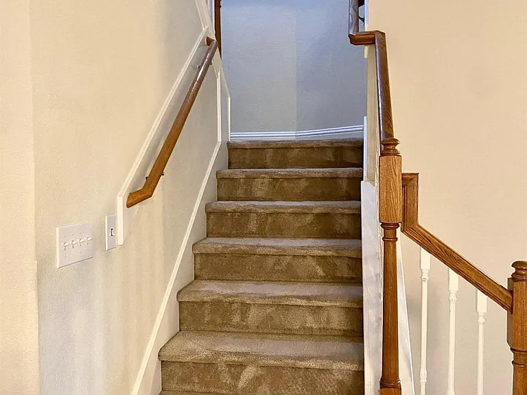 518 Remington Chase Ct — Photo 24