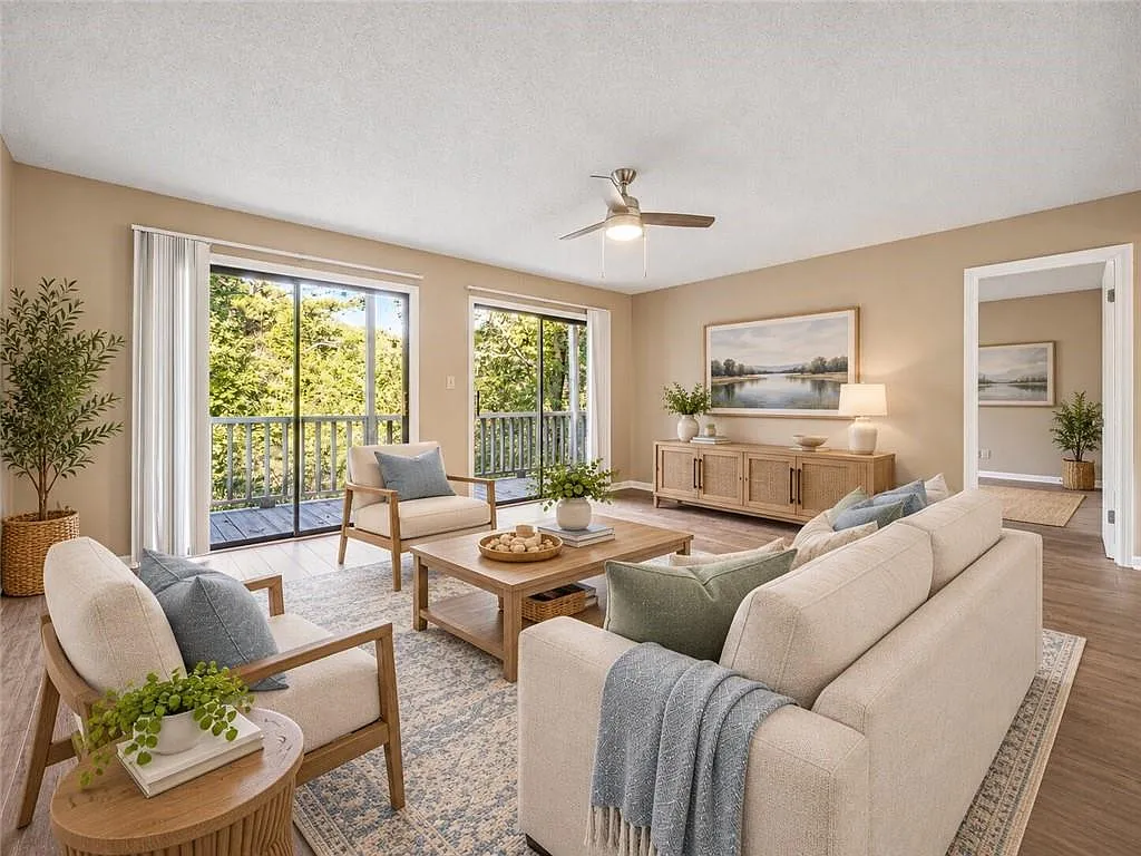 2 bed, 2.0 bath, 1056 sqft, $1,650 — Photo 4