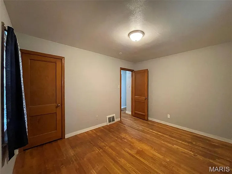10745 Saint Xavier Ln — Photo 16