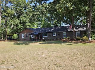 301 Fork Lake Drive, Clinton, NC 28328