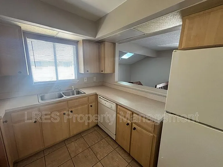 4564 Pheasant Run Dr — Photo 9