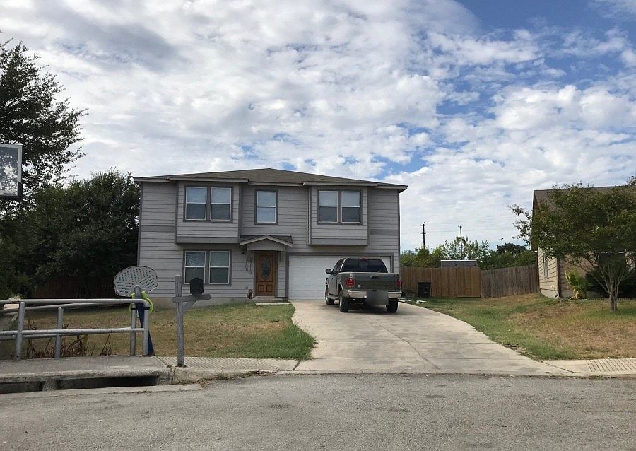 1st image of 9322 Magnolia Grv