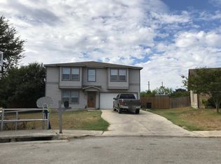 9322 Magnolia Grv, San Antonio, TX 78245