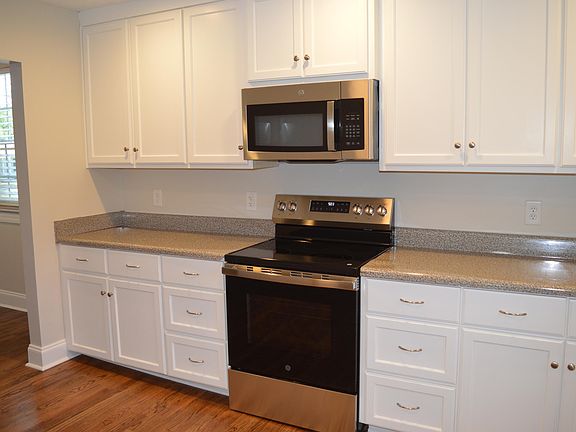 5th image of 120 Kenmont St