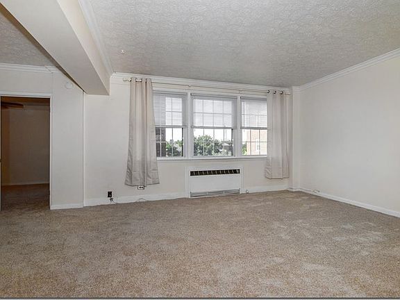 5th image of 19015 Van Aken Blvd APT 417