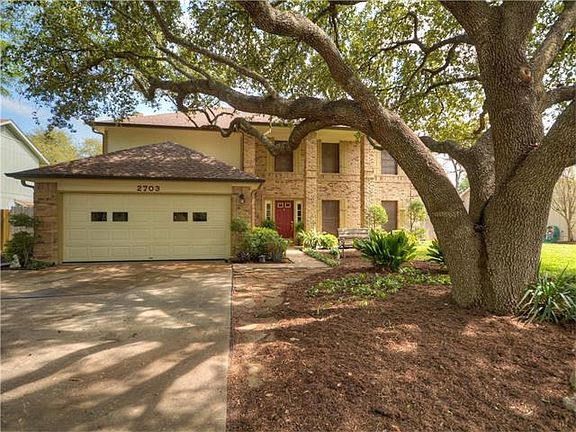 2nd image of 2703 Quanah Dr