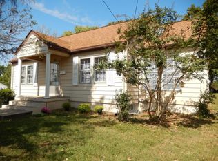 106 W Lewis St, Anna, IL 62906