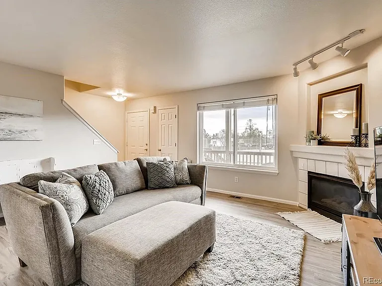 404 Antero St — Photo 6
