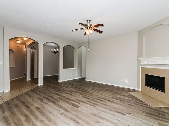 5th image of 3951 Eastland Lake Dr