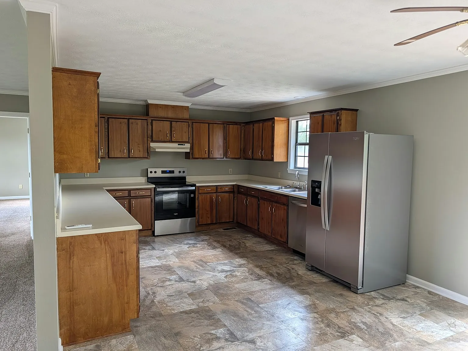 1564 Bryant Dr. — Photo 3