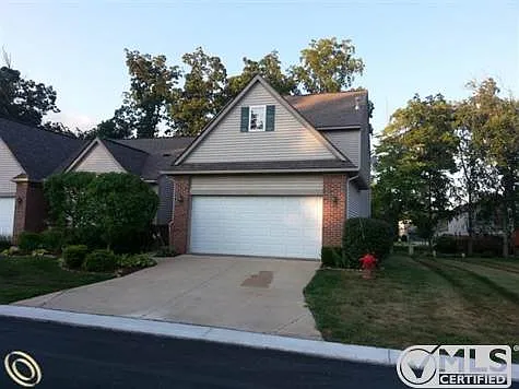 2499 Kerria Dr photo 1