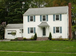 43 Seneca Rd, West Hartford, CT 06117