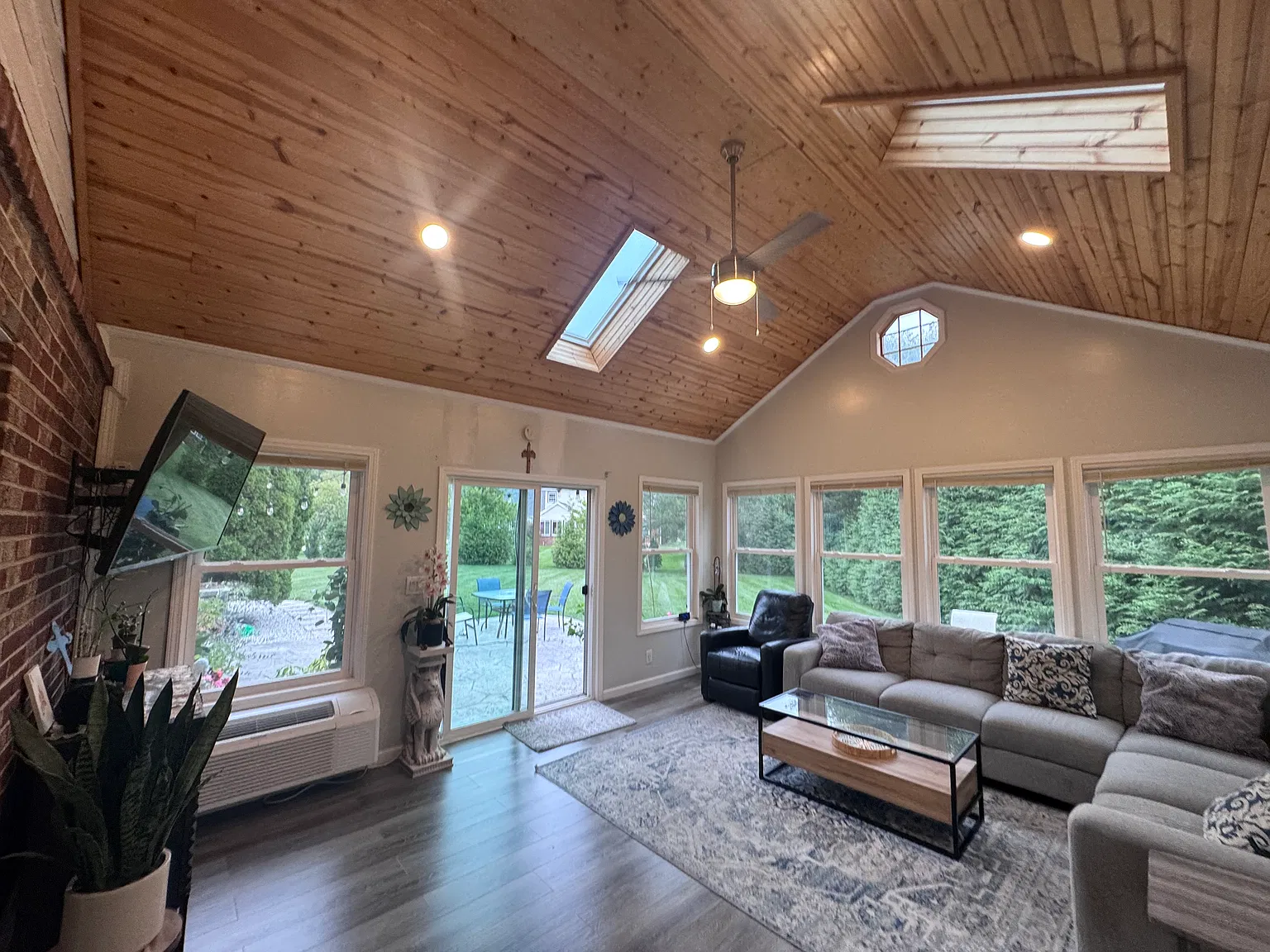 3676 Doty Ln — Photo 3