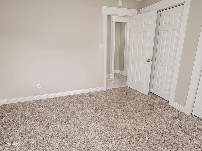 5722 Gondolier Dr — Photo 15