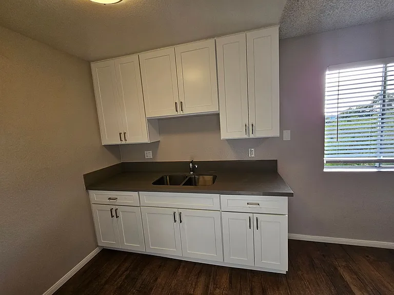 Del Mar Apartment Homes — Photo 50