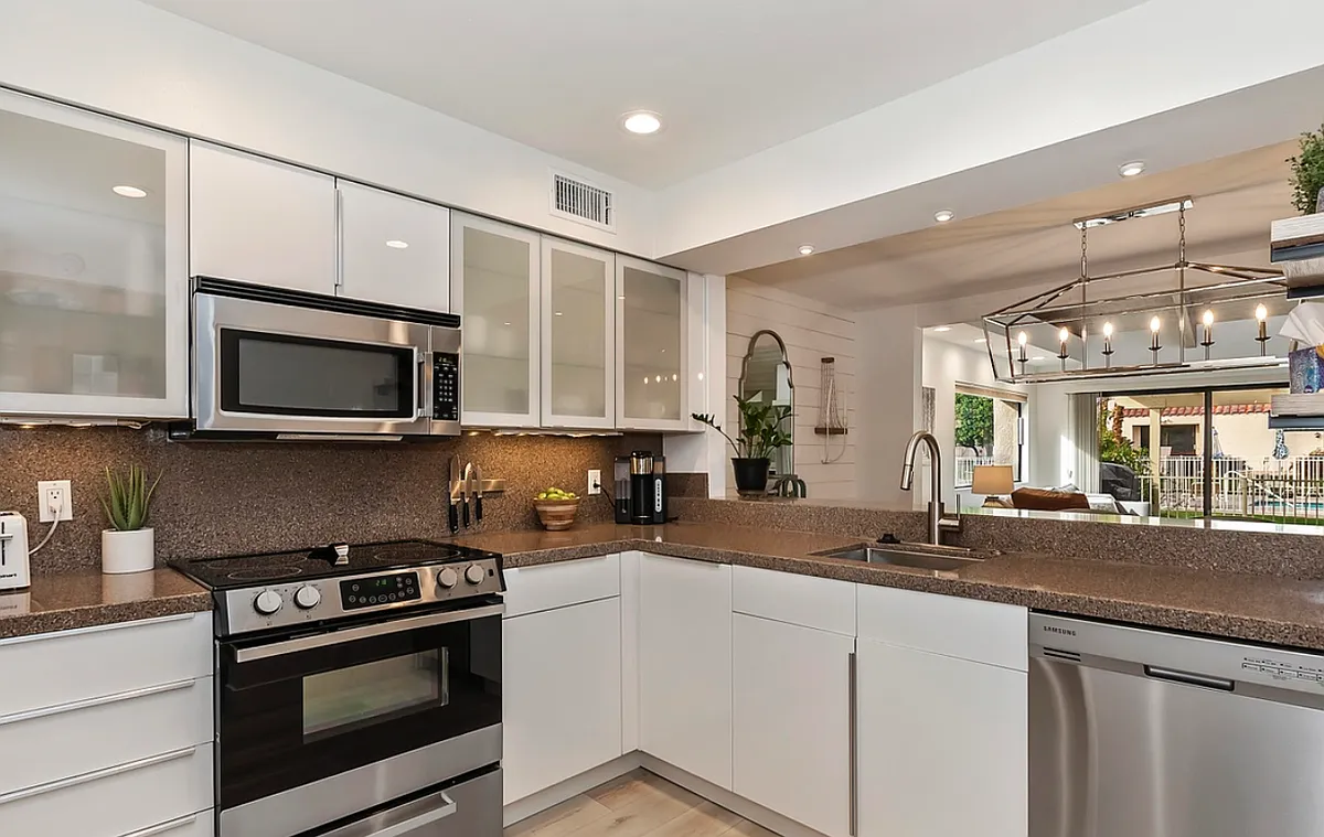Building Photo - 432 Sunningdale Dr