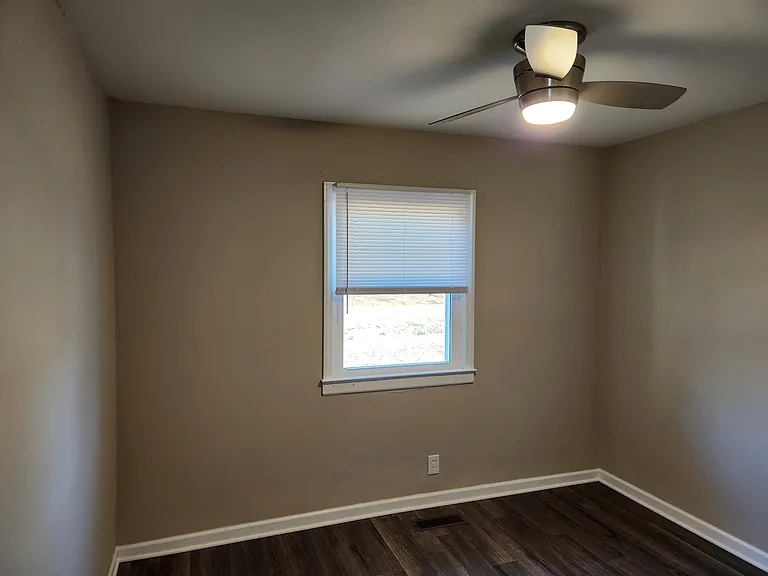 120 Chadwick Ave — Photo 38