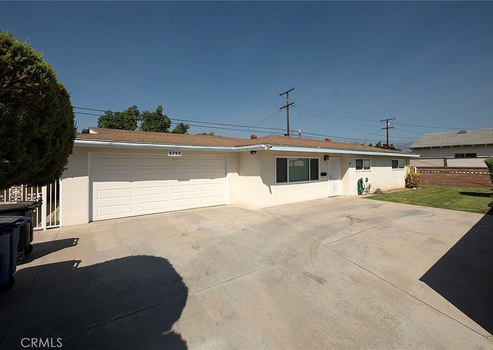 1st image of 3755 Strang Ave