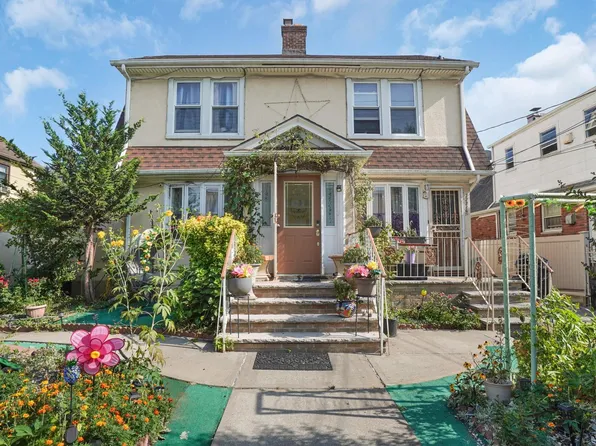 222-26 93rd Avenue, Queens Village, NY 11428