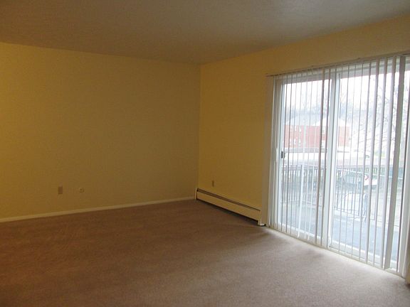 4th image of 7145 Locust Ave APT 1