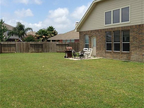5th image of 625 Shadowcliff Ct