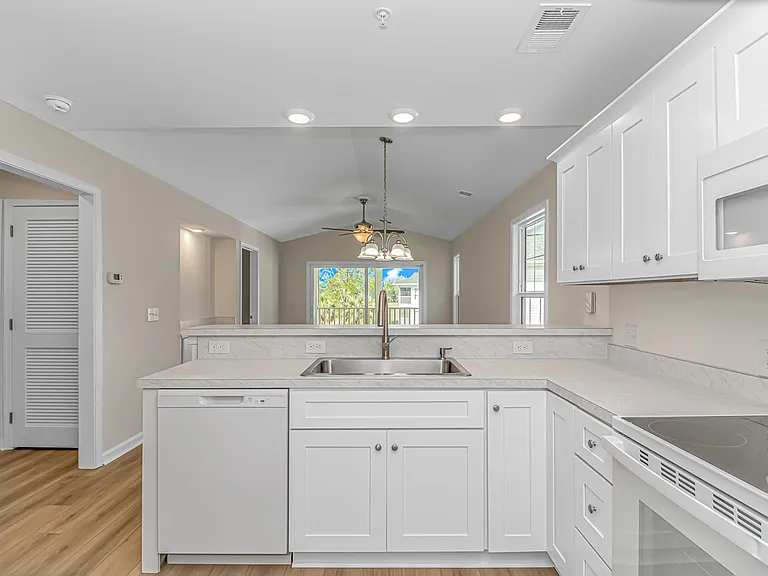 485 White River Dr #30I — Photo 9