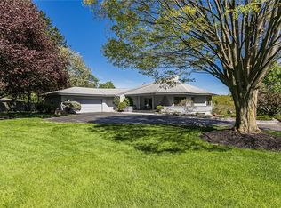 110 Shingle Landing Dr, Rochester, NY 14609