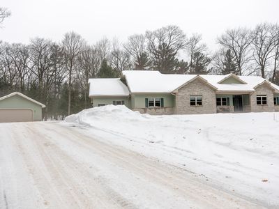 220 Chapel Ridge Rd, Marquette, MI, 49855