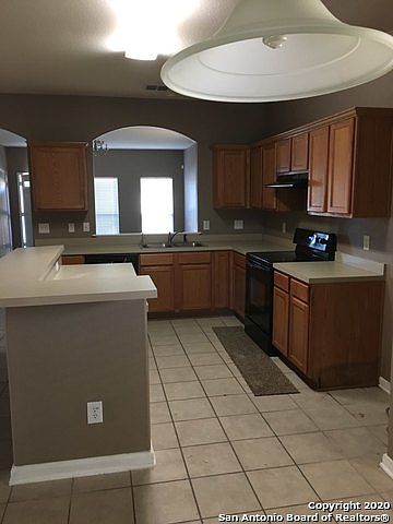 1st image of 553 Stonebrook Dr