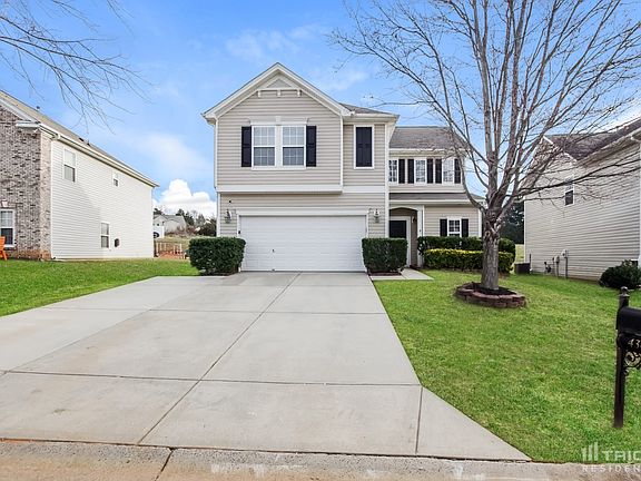 2nd image of 4347 Stone Mountain Dr
